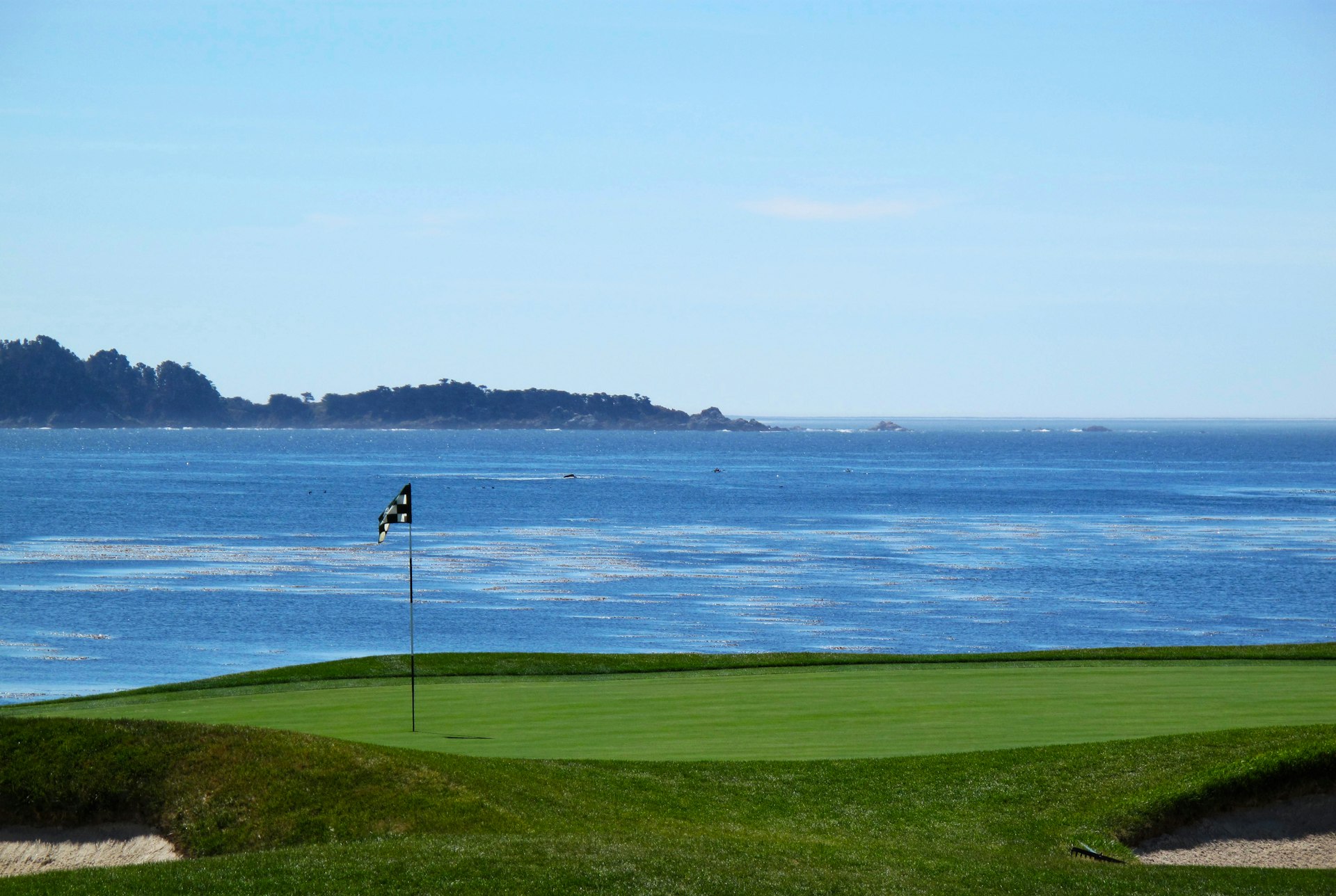 Golfbaan aan het water, floating golf